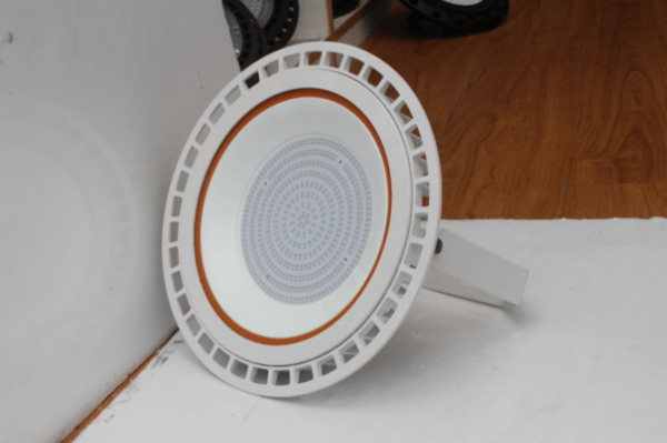 UFO, White, Thin Bay Light