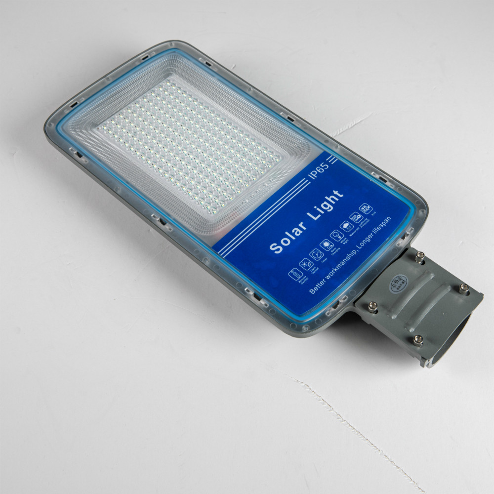 IP65 new bean LED solar street lamp in outdoor courtyard area