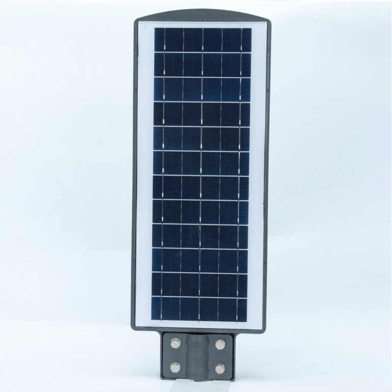 Integrated LED solar street lamp with diamond in residential courtyard