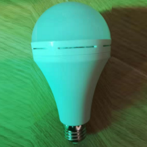 LED Plastic Clad Aluminum Light Bulb