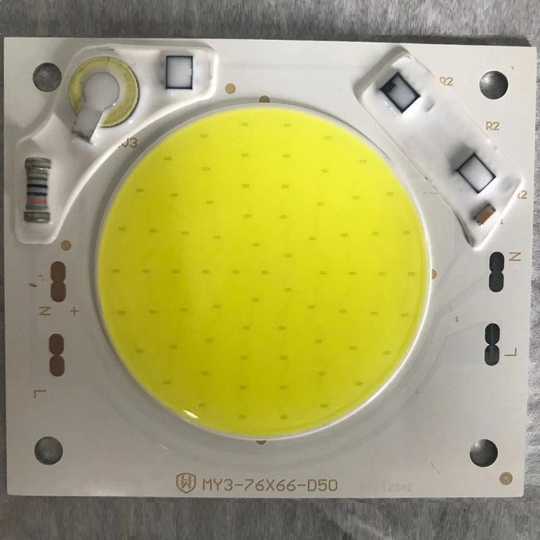 High Power Integrated LED Flip Chip Light Source