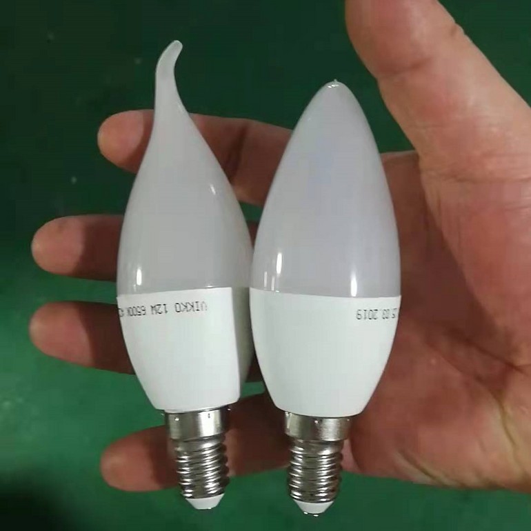 Small screw tip pull LED candle bulb lamp