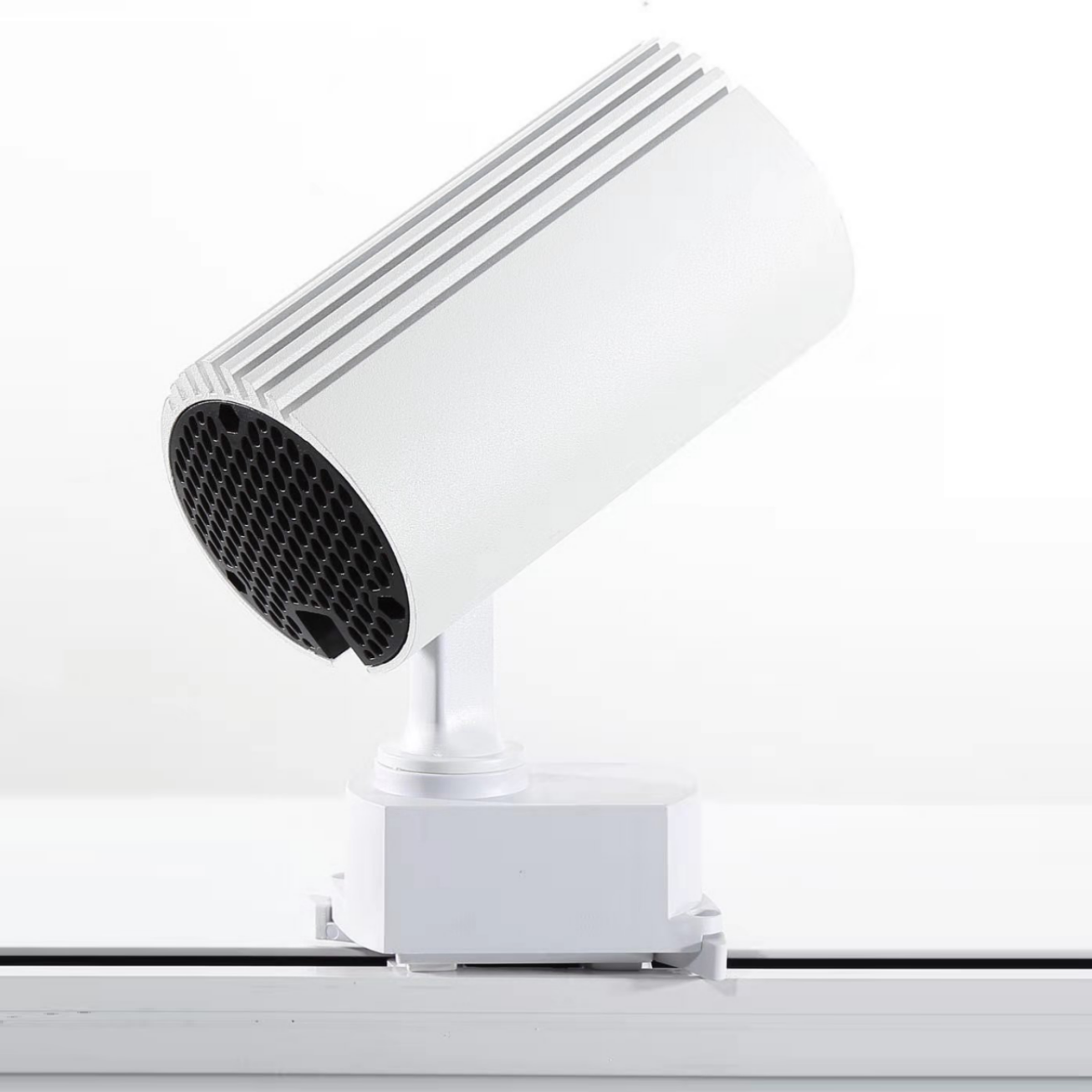 Commercial showroom clothing store COB white track spotlights