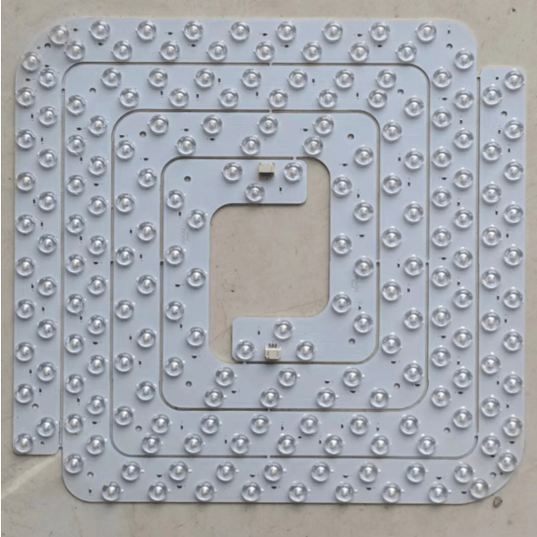Ceiling lamp lamp tray transforms wick light source module