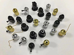 Switch lamp holder with switch