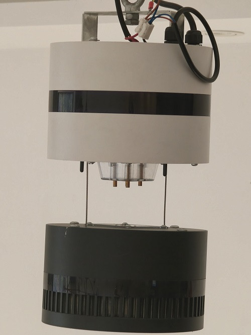 High bay light lifter