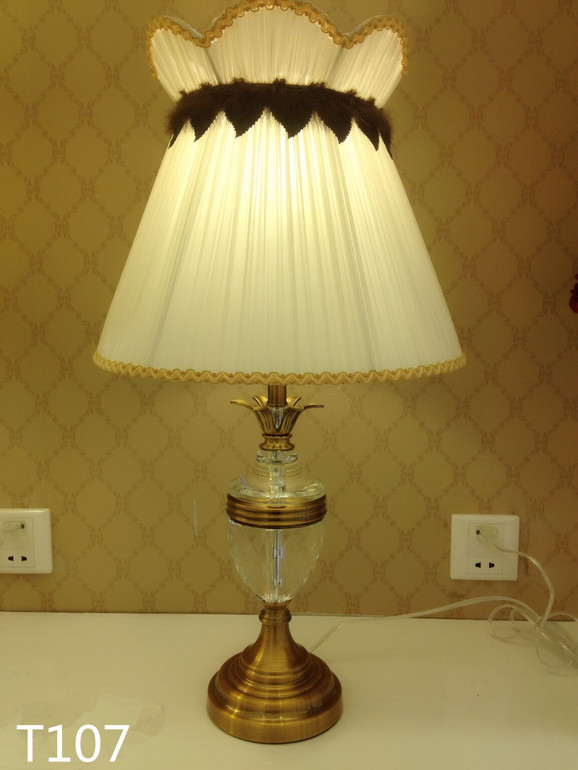 Table lamp