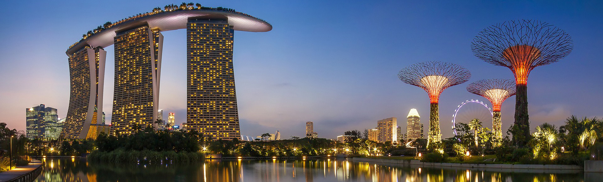 The Smart Street Light will Replace by 2022 in Singapore