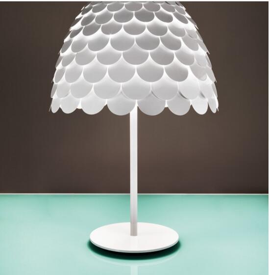 Table lamp