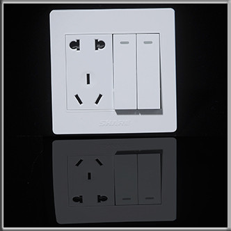 Simple,White,Socket