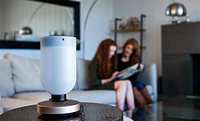 MOMO Smart Hub and Lamp