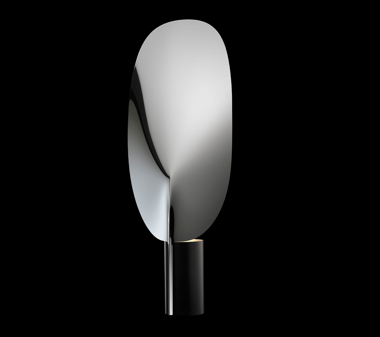 A Leaf - Shaped Lamp