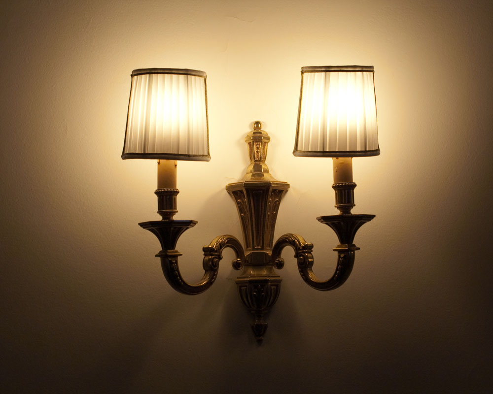 How High the Wall Lamp to The Ground is Appropriate and How to Install would Get the best Decorative Effect?