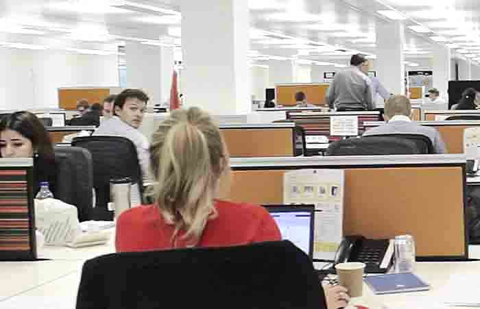 Lighting Boosts Office Workers'Sleep by 26 Minutes