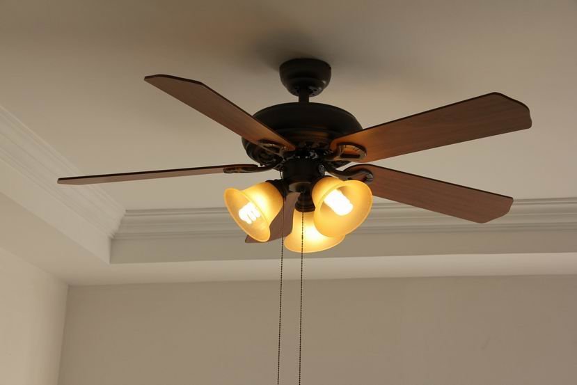 Which Brand of Bladeless Ceiling Fan Lamp to Choose? 