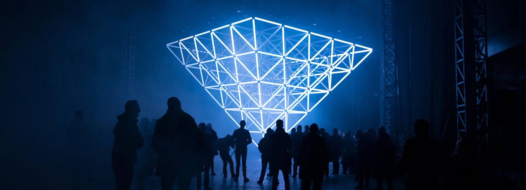 TETRO+A and WHITEvoid Present Network-like Light Structure For Bright Brussels Festival