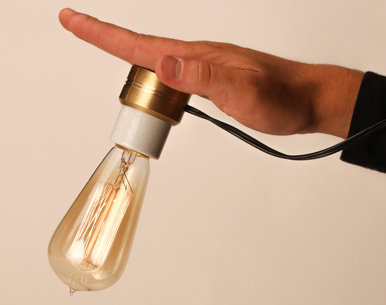 Sconcy: The Stick-On Lamp