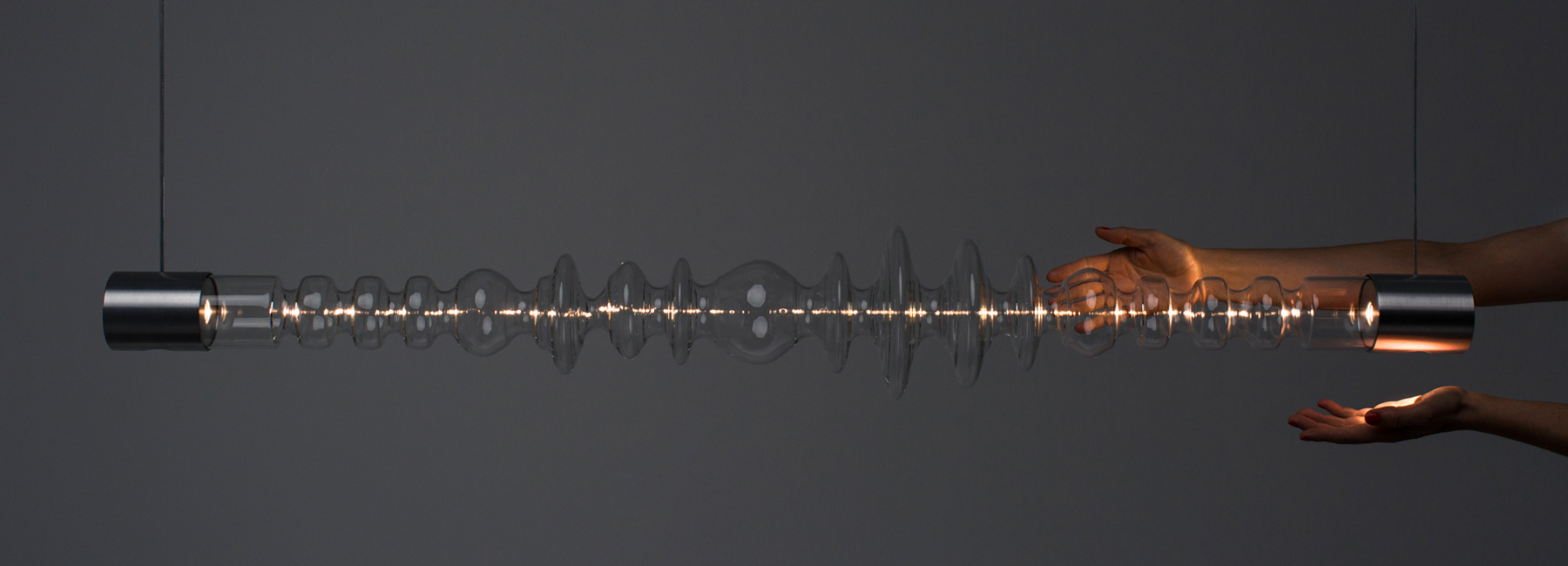 Filamento, An over 1-meter Long Glass Lighting Sculpture Designed by Mayice