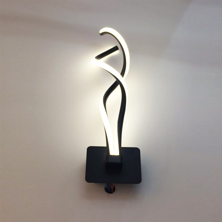 Wall lamp