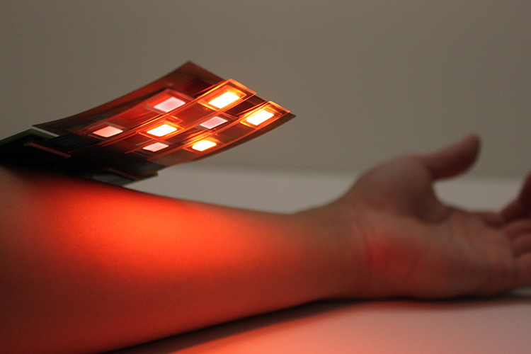 Researchers at UC Berkeley Unveil Flexible OLED Sensor for Blood-Oxygen Level Monitoring