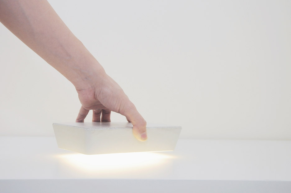HCWD Launches White-concrete Version Of Portable LED Brick Lamp
