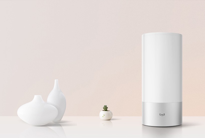 Xiaomi’s Yeelight Bedside Lamp Emits A Plethora Of Colors For Different Scenarios