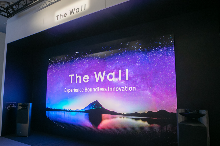 Samsung and LG Showcases LED Signage Solutions at ISE 2019