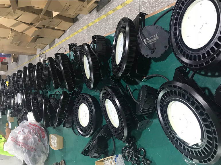 LED UFO High Bay Light 100W 150W 200W