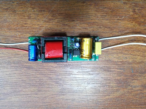 Constant current power supply
