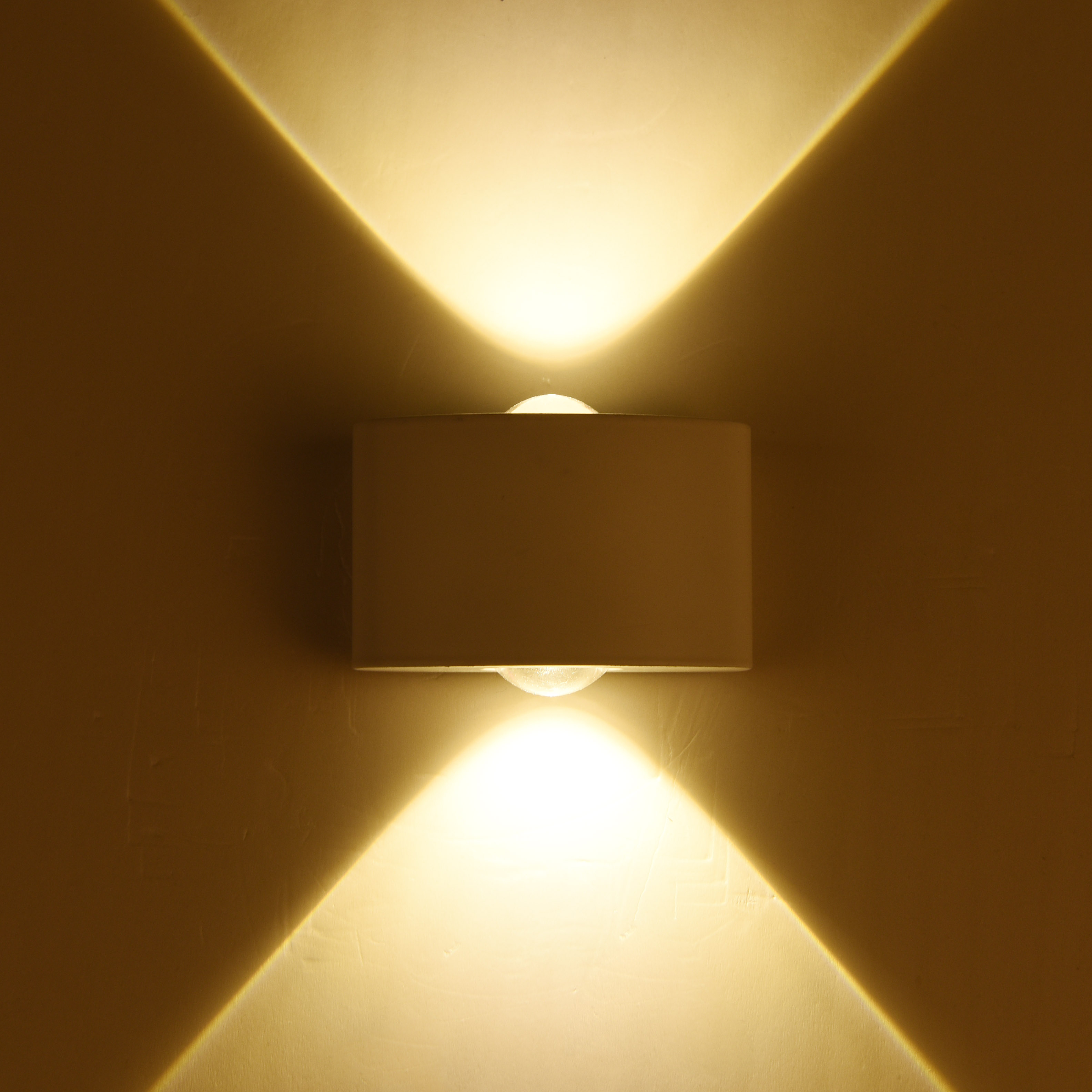 Modern, Simple, Decorative LED Indoor Wall Lamp (Warm light, B854)