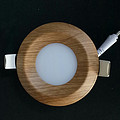 Simple Modern Wooden Edge Panel Lamp