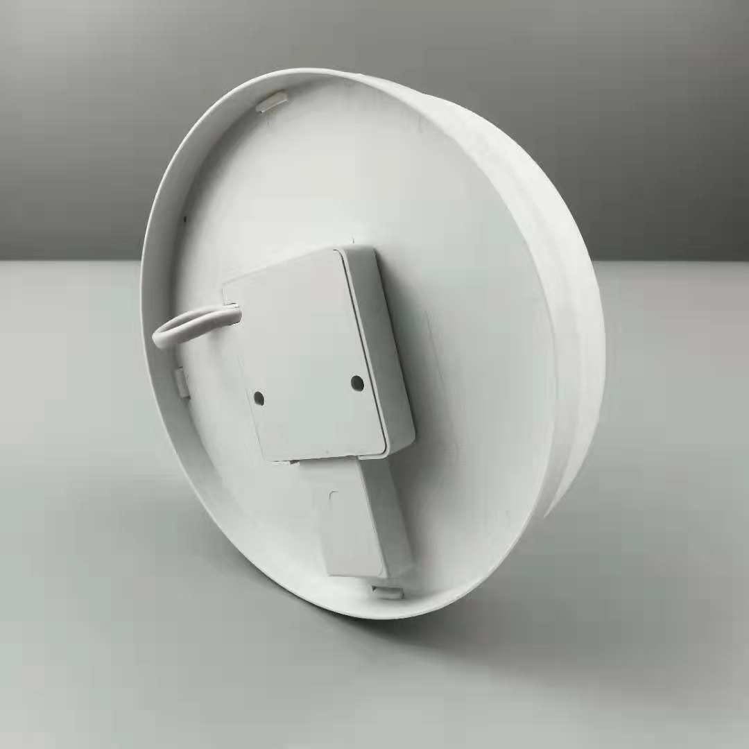Simple round white thick ceiling lamp
