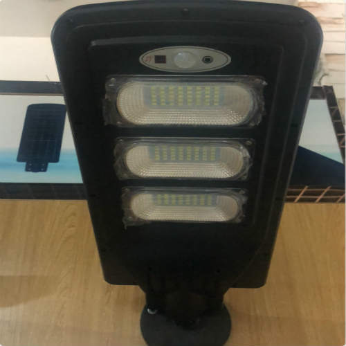 Black square three-headed LED street lamp