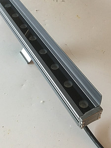 36X25 Aluminum Edge LED Wall Washer Lamp