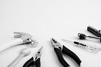 Guide to Selection of Manual Tools for Lighting