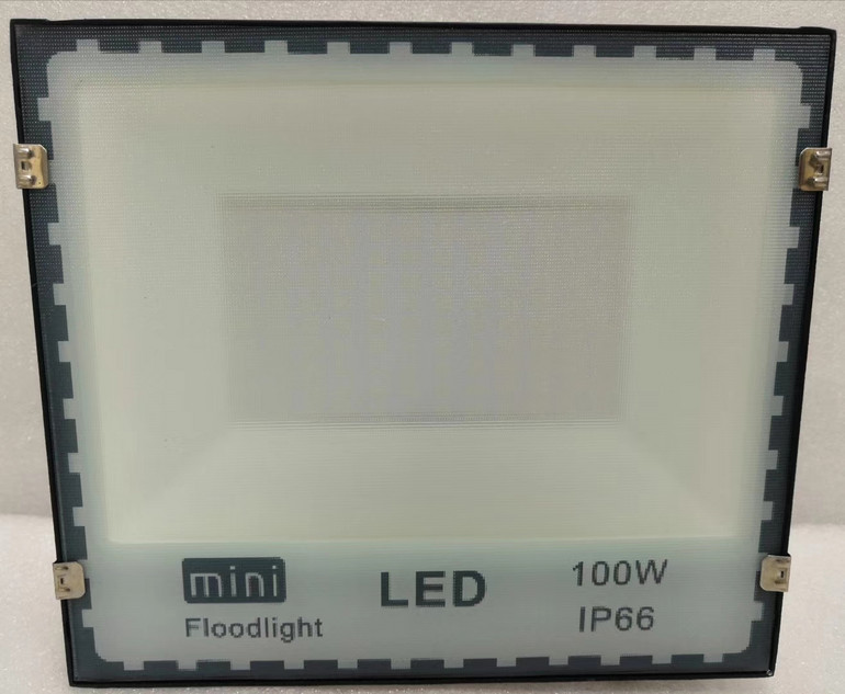 Ultra thin LED floodlight