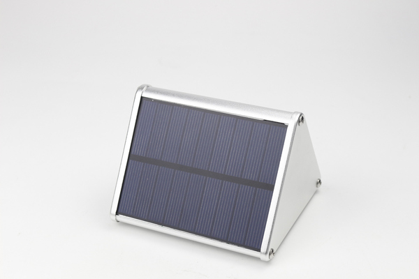How to Choose the Source of Solar Sense Wall Lamp?