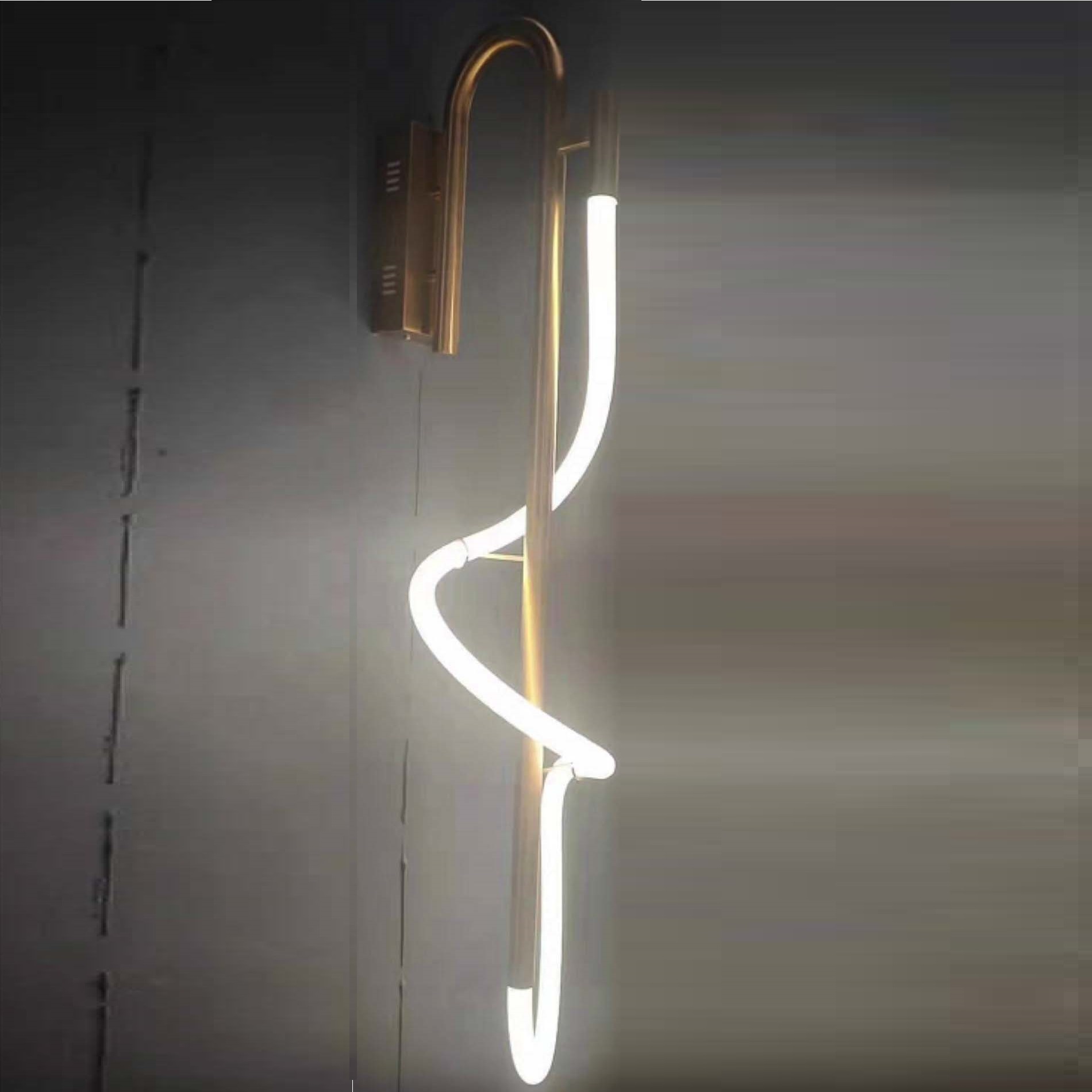 Modern simple line wall lamp