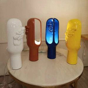 Artistic Modeling Table Lamp