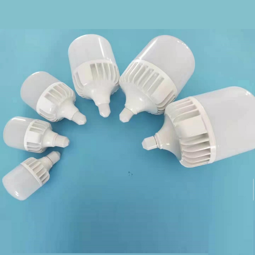 LED Stuck Fin Light Bulb