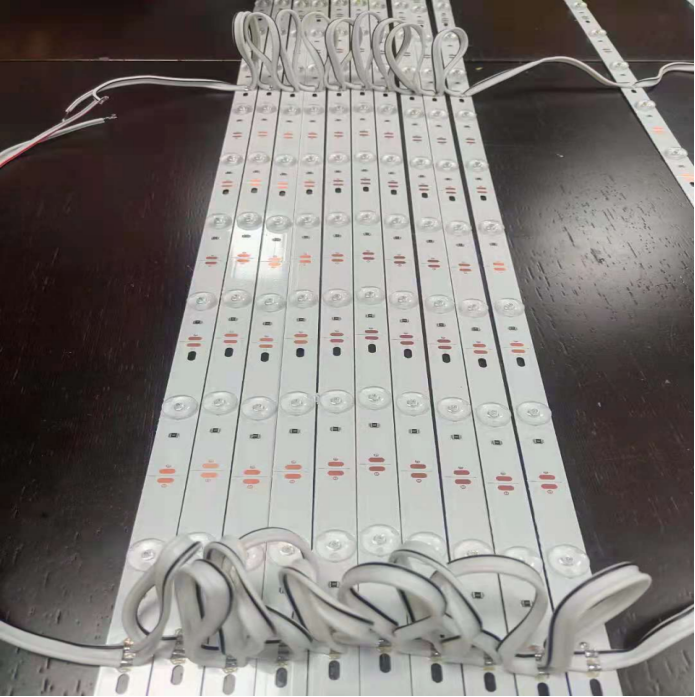 Project diffuse reflection lamp strip