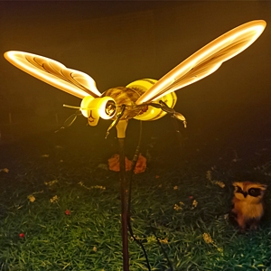 Highlight LED dynamic bee landscape lights in outdoor scenic spots