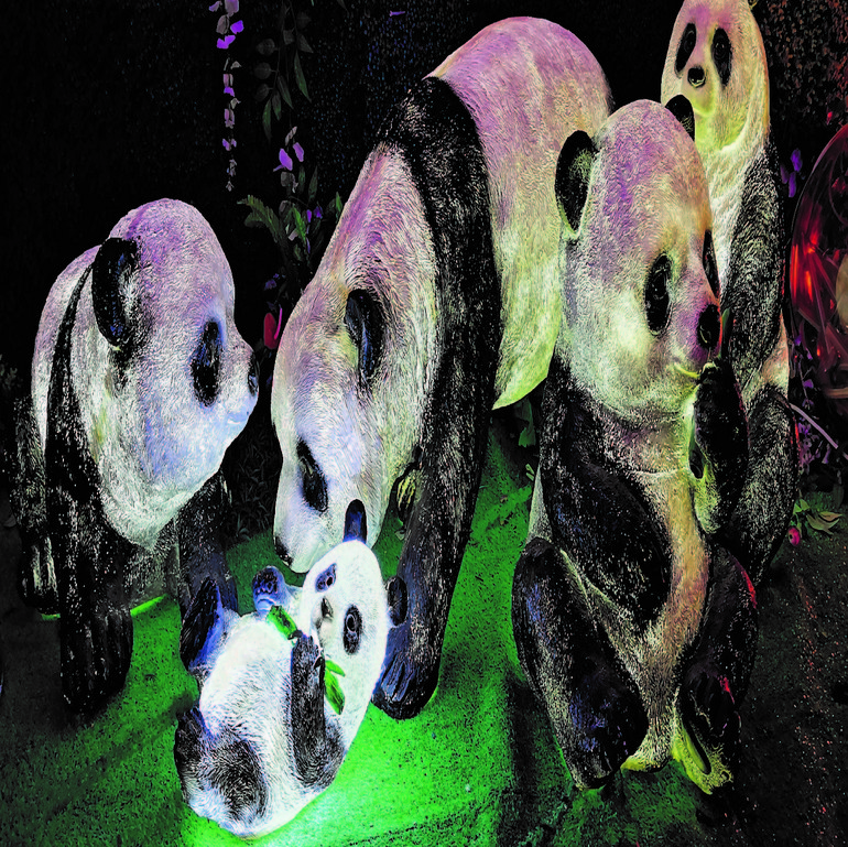 Outdoor garden garden landscape LED glowing panda lights