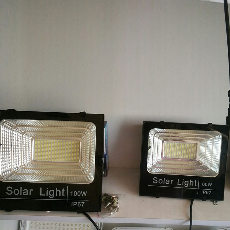 Square Energy-saving Outdoor Projection Floodlight