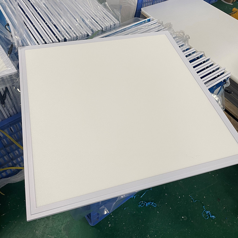 Embedded integrated ceiling high light energy saving LED flat panel light