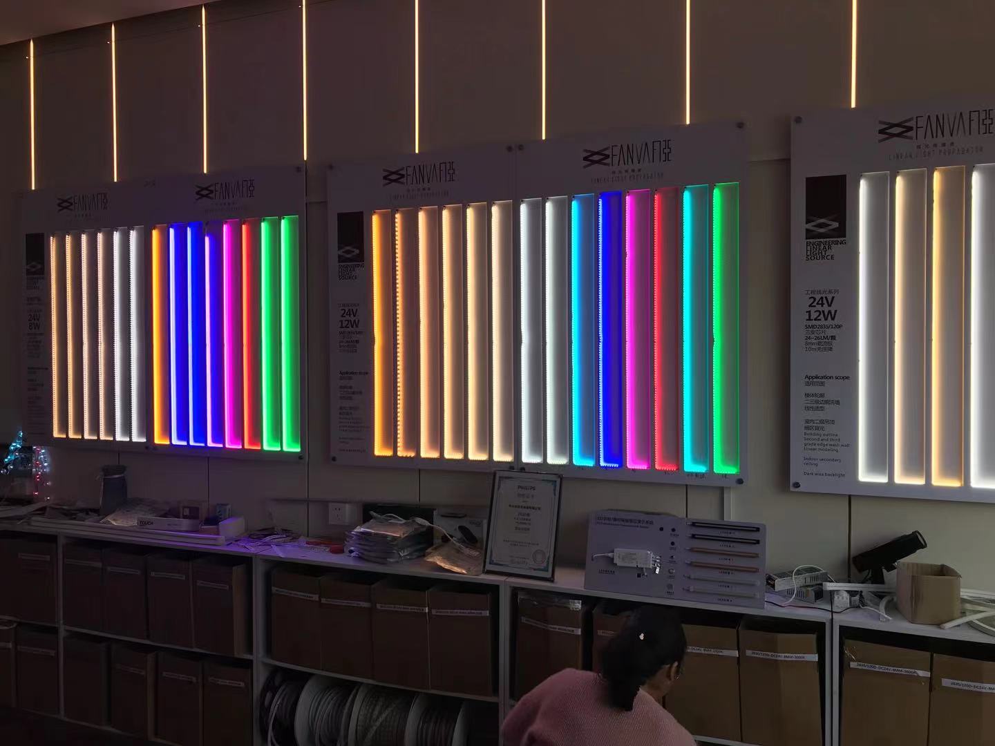 LED colorful multi-color changing decorative aisle outdoor light bar