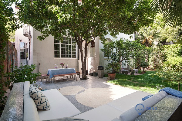 Is it a good idea to customize outdoor floor lamps?