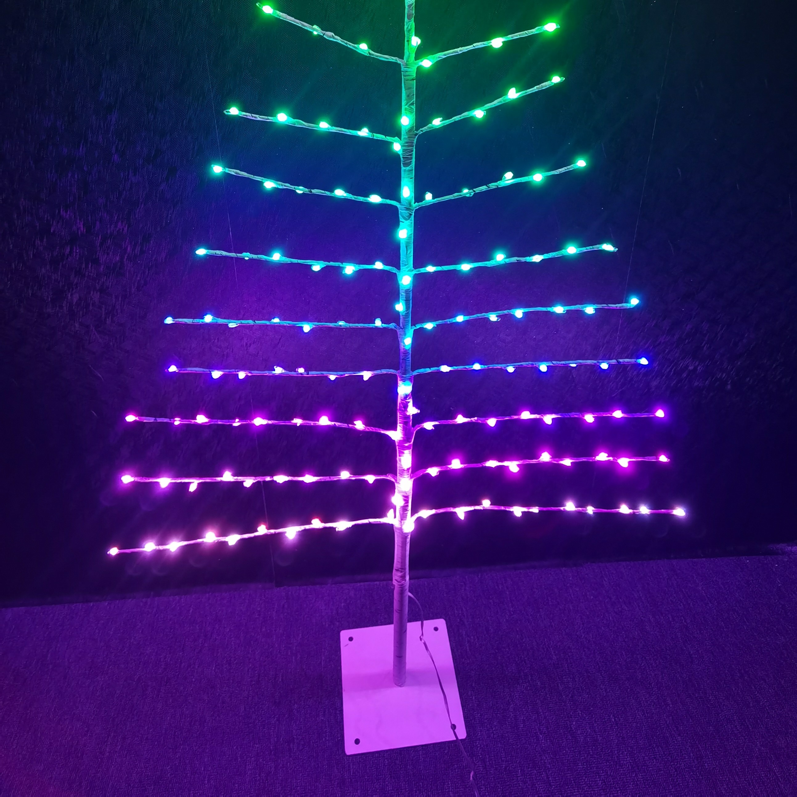 Led courtyard decoration colorful synchronous point control plane tree lamp