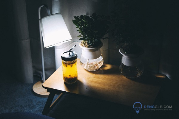 How About the Decorative Effect of the Small Glass Light?