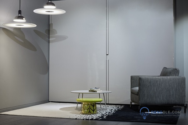 What Problems Should Be Paid Attention to When Choosing a Glass Chandelier?